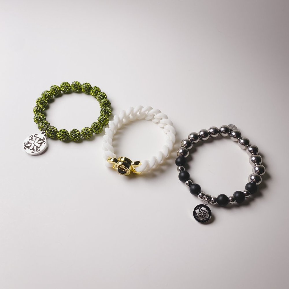 Rustic Cuff Green Rhinestone Rubber Black White Stackable Stretch Bracelet Set - Picture 10 of 11
